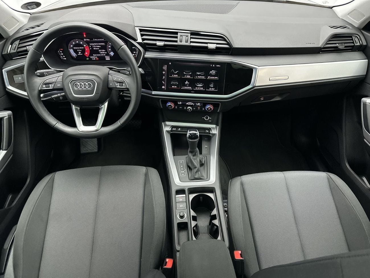 أودي Q3 35 TFSI Advanced 2.0L 150hp (Ref# 27216)