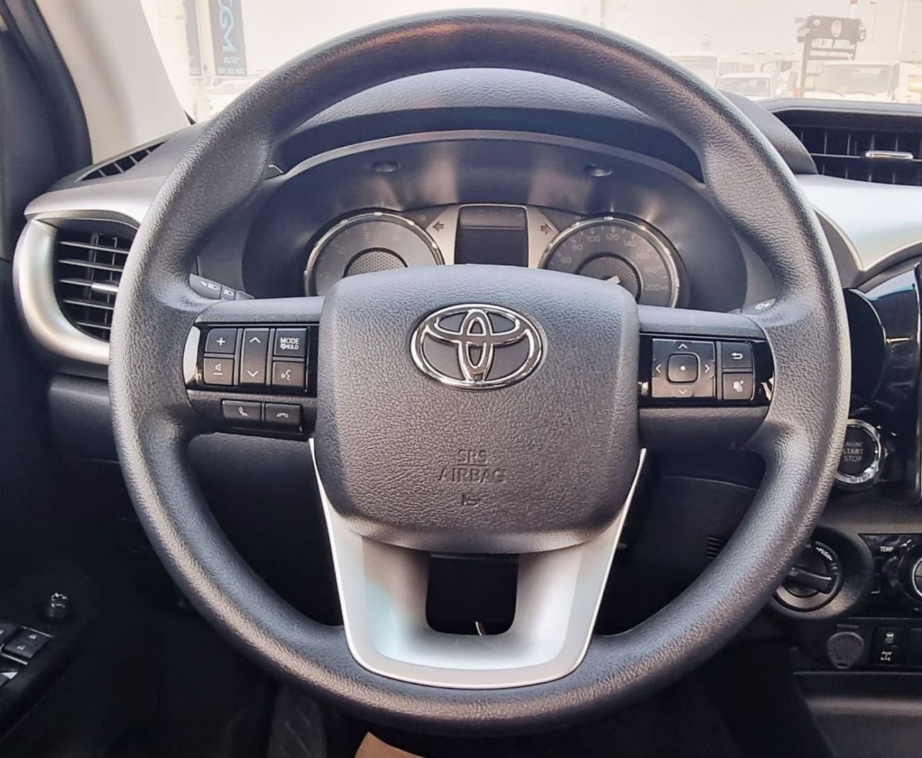 Toyota Hilux SGLX 2.4L DIESEL 4X4 LEATHER SEATS MY2025