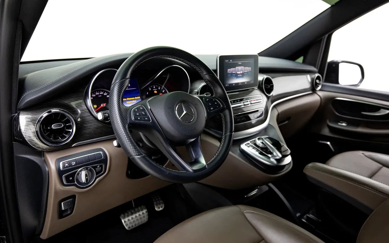 Mercedes-Benz V 250 Maybach - GCC Spec