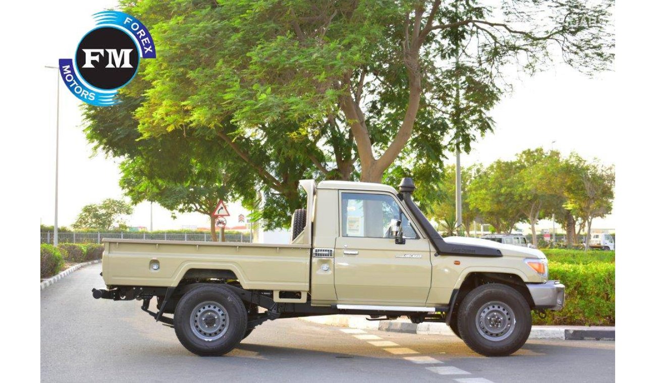 Toyota Land Cruiser Pick Up 79 Single Cab Pickup Lx V8 4.5l Turbo Diesel Manual Transmission, with difflock, camera