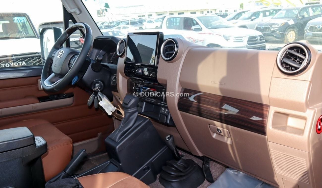 تويوتا لاند كروزر 70 2024 LC 71 - V6 4.0L PETROL AUTOMATIC FULL OPTION