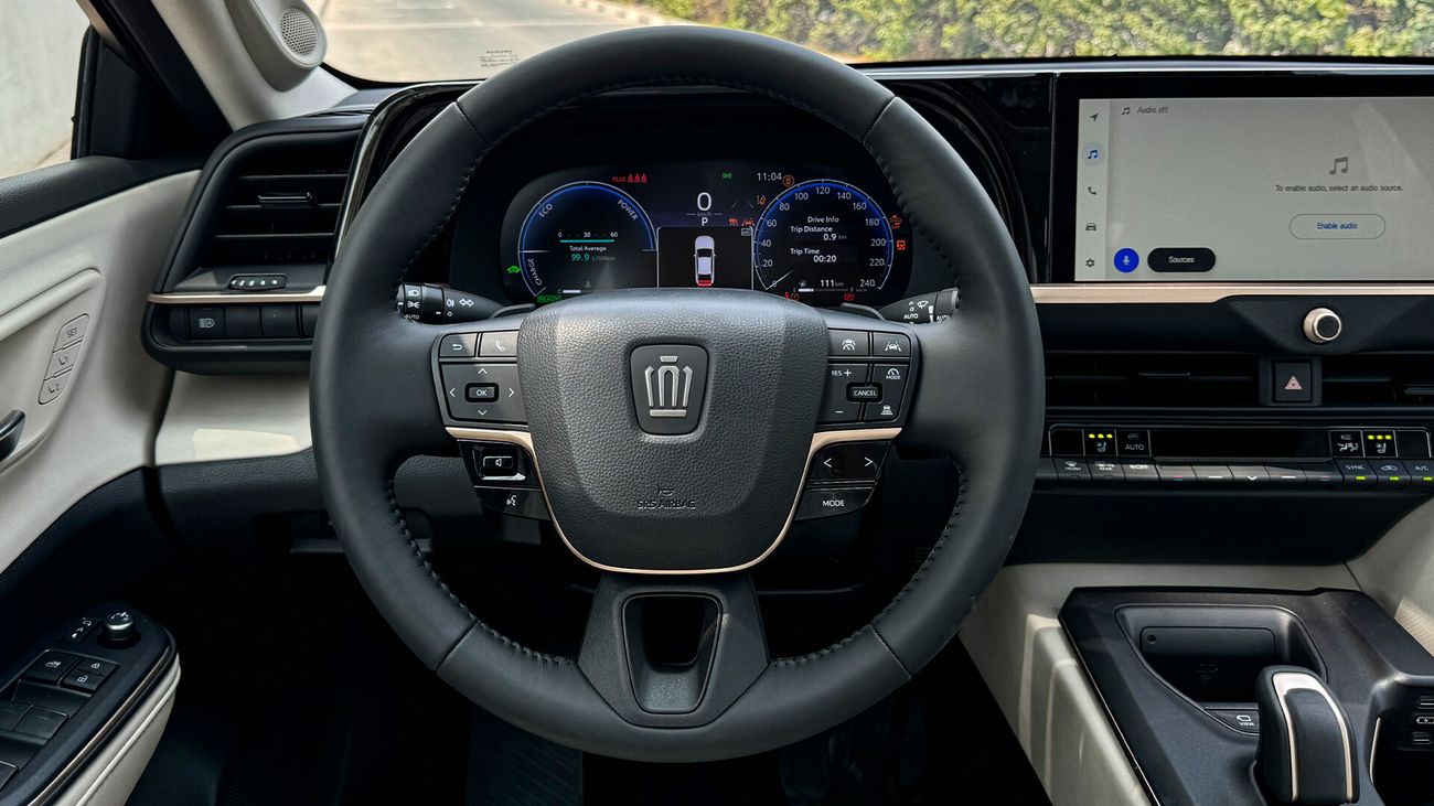 Toyota Crown Platinum 2.4l Turbo Hybrid AWD 2-Tone 2023 GCC 0Km