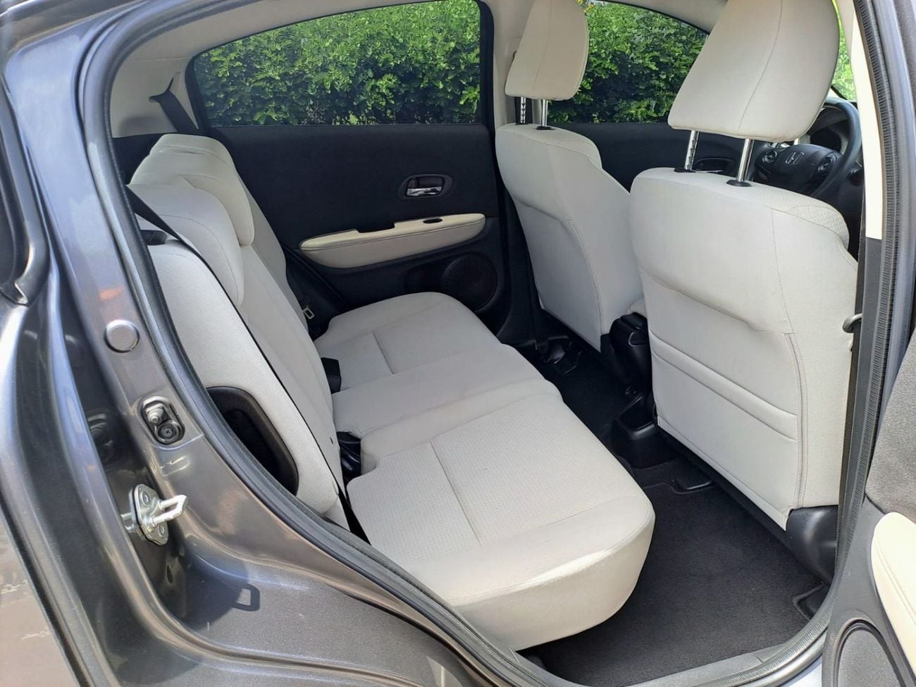 هوندا HRV 689-MONTHLY | HONDA HR-V 1.8L | GCC SPECS | SUV | CRUISE | CAMERA | ACCIDENT FFREE