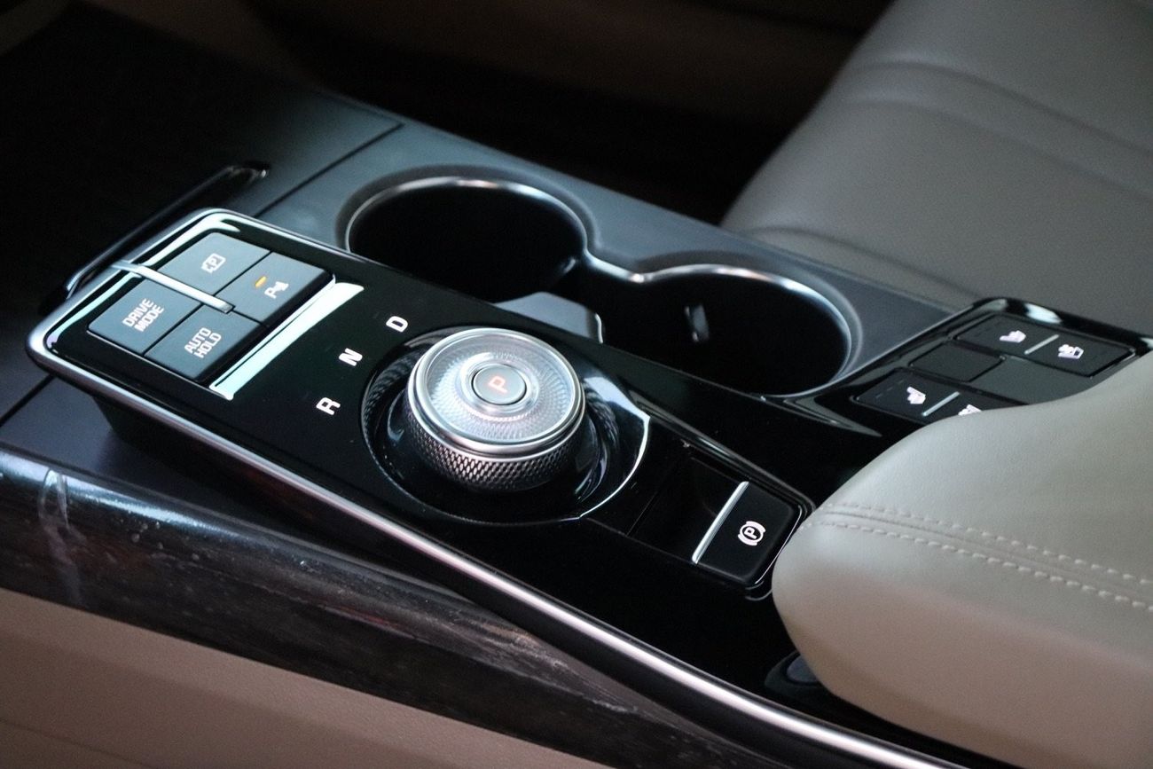 Kia K8 GDI LX 3.5L KIA K8 Full Option/ GCC / 2022 / Under Warranty