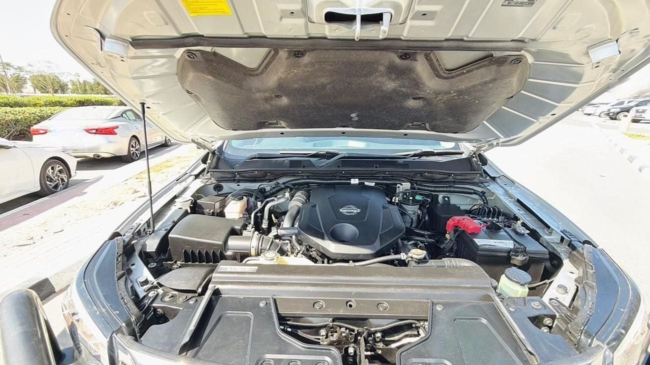 نيسان نافارا 