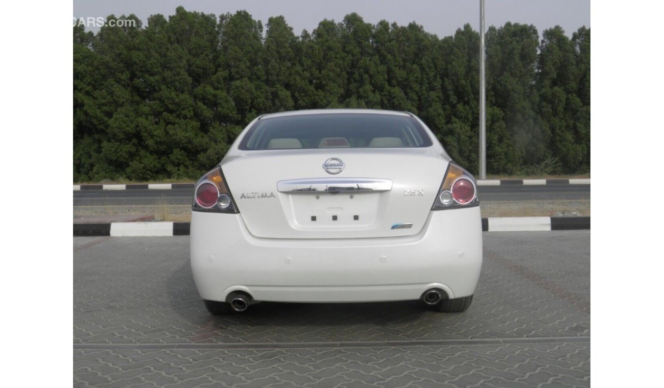 Nissan Altima 2012 V4