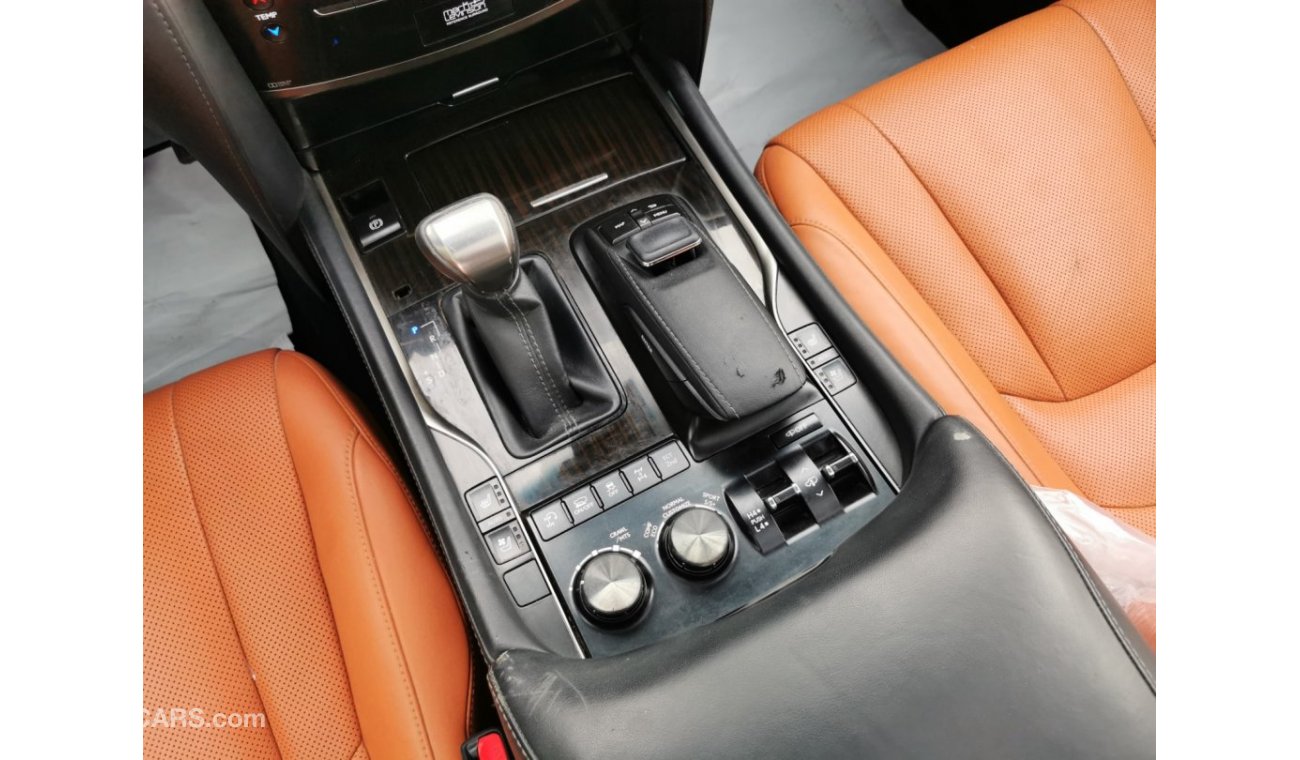 Lexus LX 570 V8 / 5.7L / CAMEL INTERIOR / GCC SPECS / ONLY FOR EXPORT (LOT #5091)