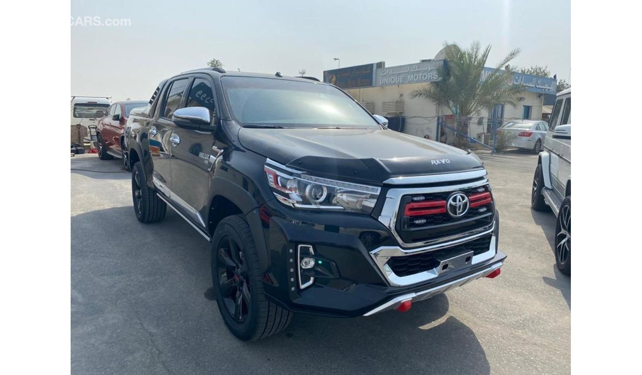 Toyota Hilux TOYOTA HILUX 2020 BLACK WITH REVO KIT