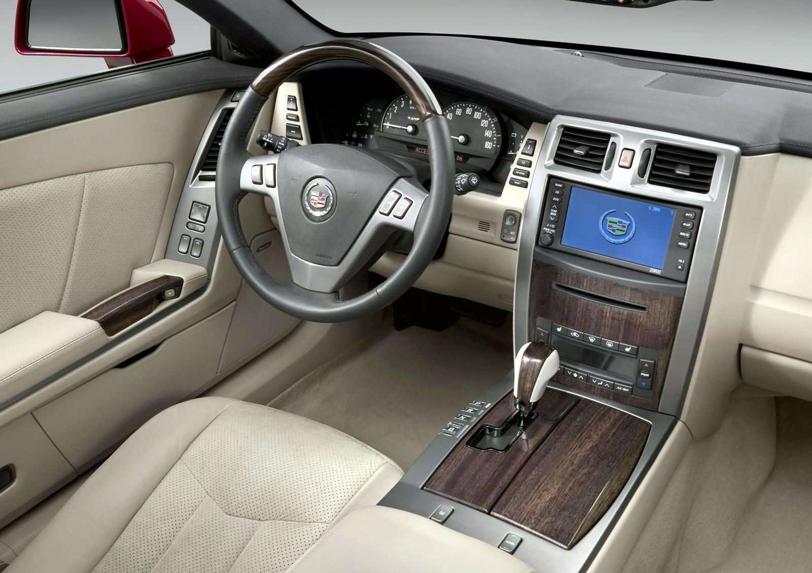 Cadillac XLR interior - Cockpit