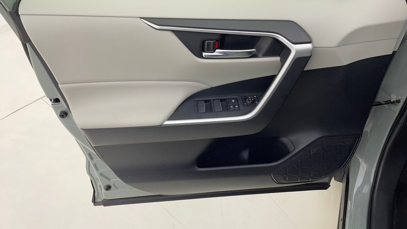 Toyota RAV4 ADVENTURE 2.5 | Zero Down Payment | Home Test Drive