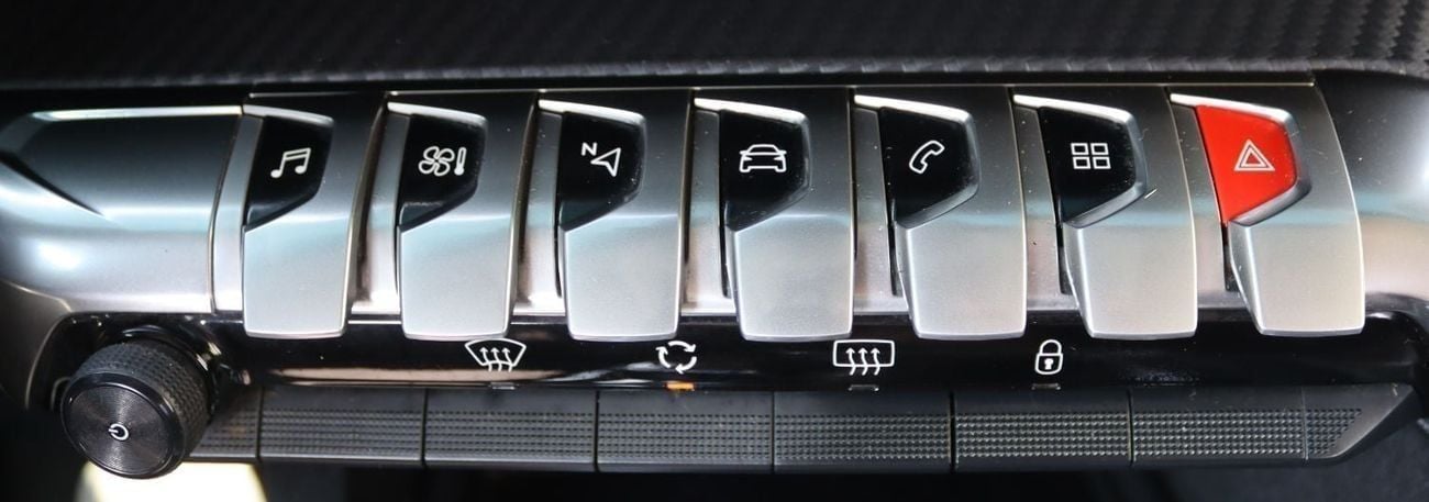 بيجو 3008 بيجو 3008 موديل 2020 - خليجي - بدون حوادث، محرك 1.6L - بحالة ممتازة