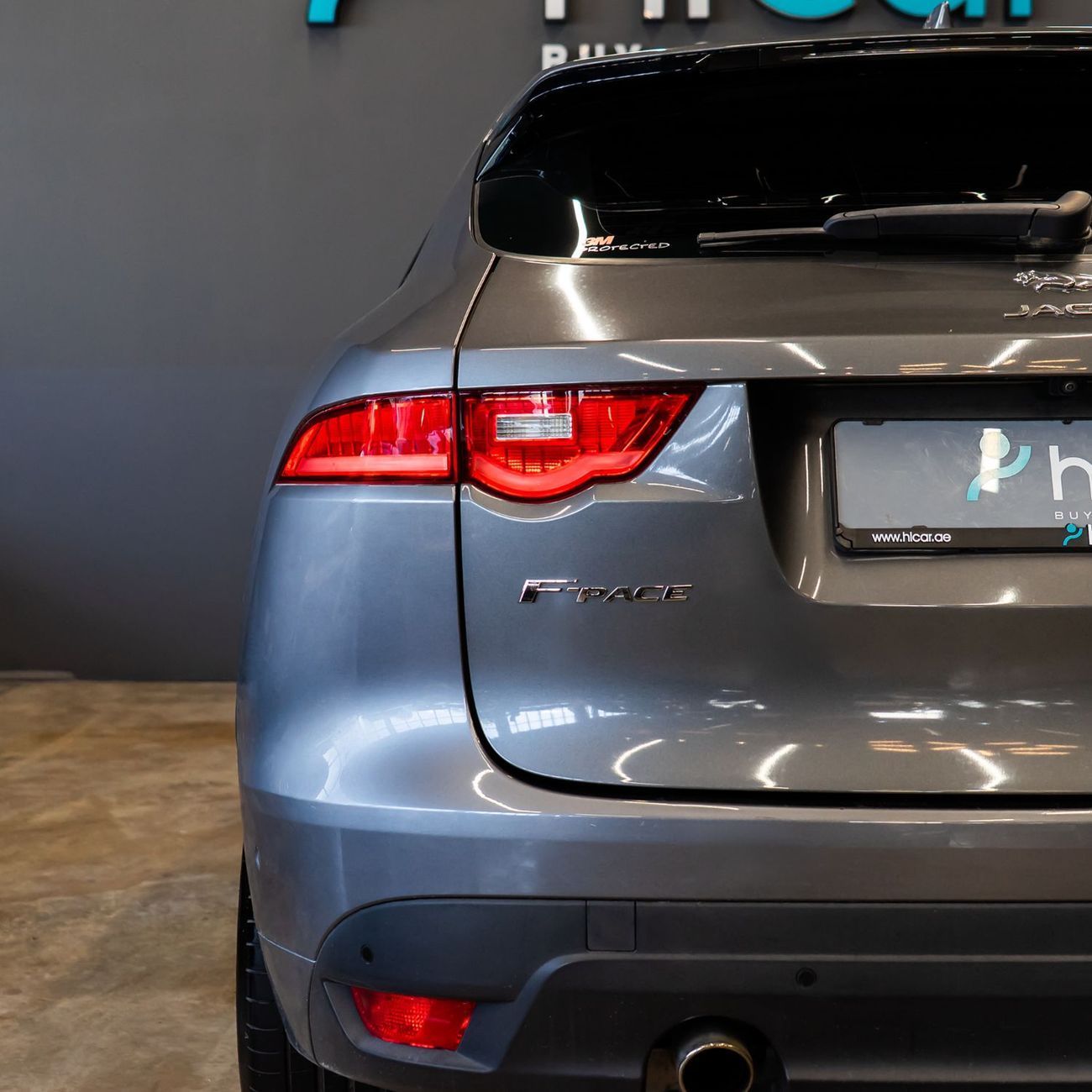 جاكوار F بيس R-Sport 2.0L AED 1,628  pm  • 0% Downpayment • Jaguar F-Pace R-Sport • 1 Year Warranty