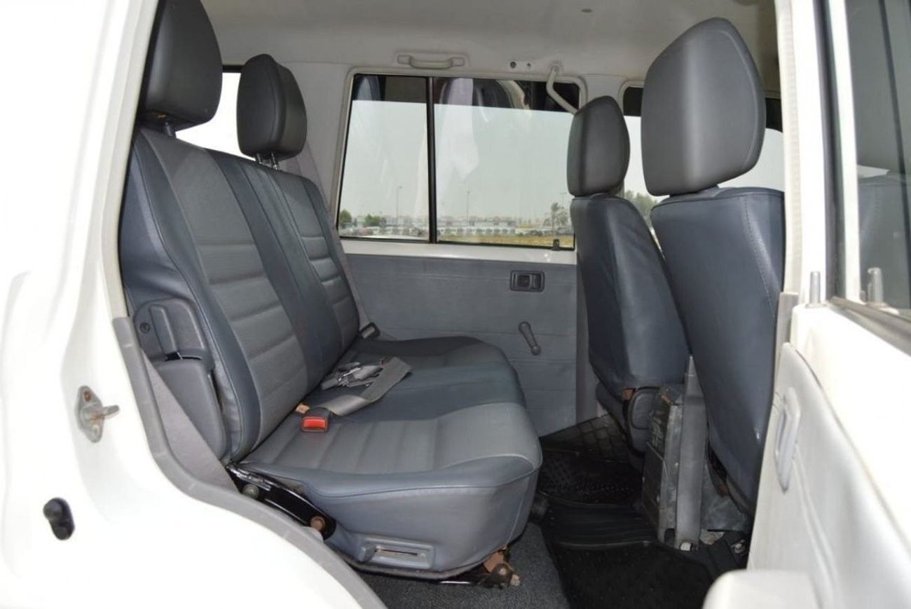 Toyota Land Cruiser 70 Clean Car