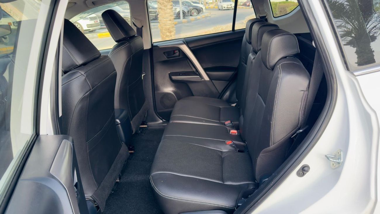 Toyota RAV4 GOOD CONDITION | 2.2L DIESEL ENGINE | RHD | LEATHER SEATS | AT | 2018 | REAR VIEW CAMERA