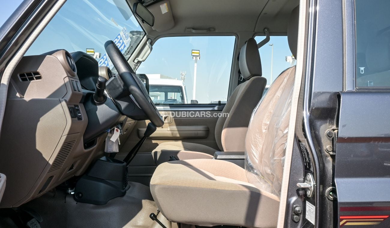 Toyota Land Cruiser Pick Up LC79 DC 4.5L V8 MT YM 2024 (DIFF-LOCK)