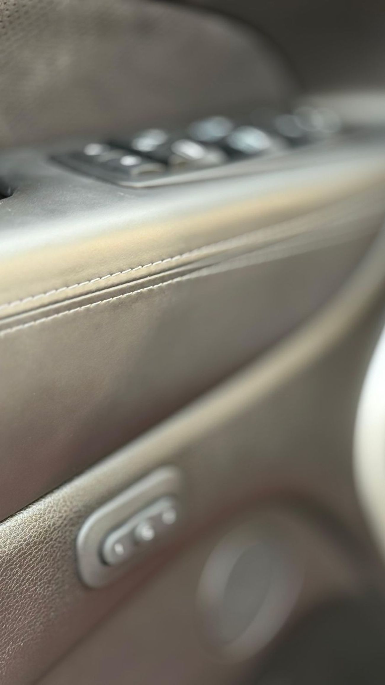 جيب جراند شيروكي SRT8 6.4L