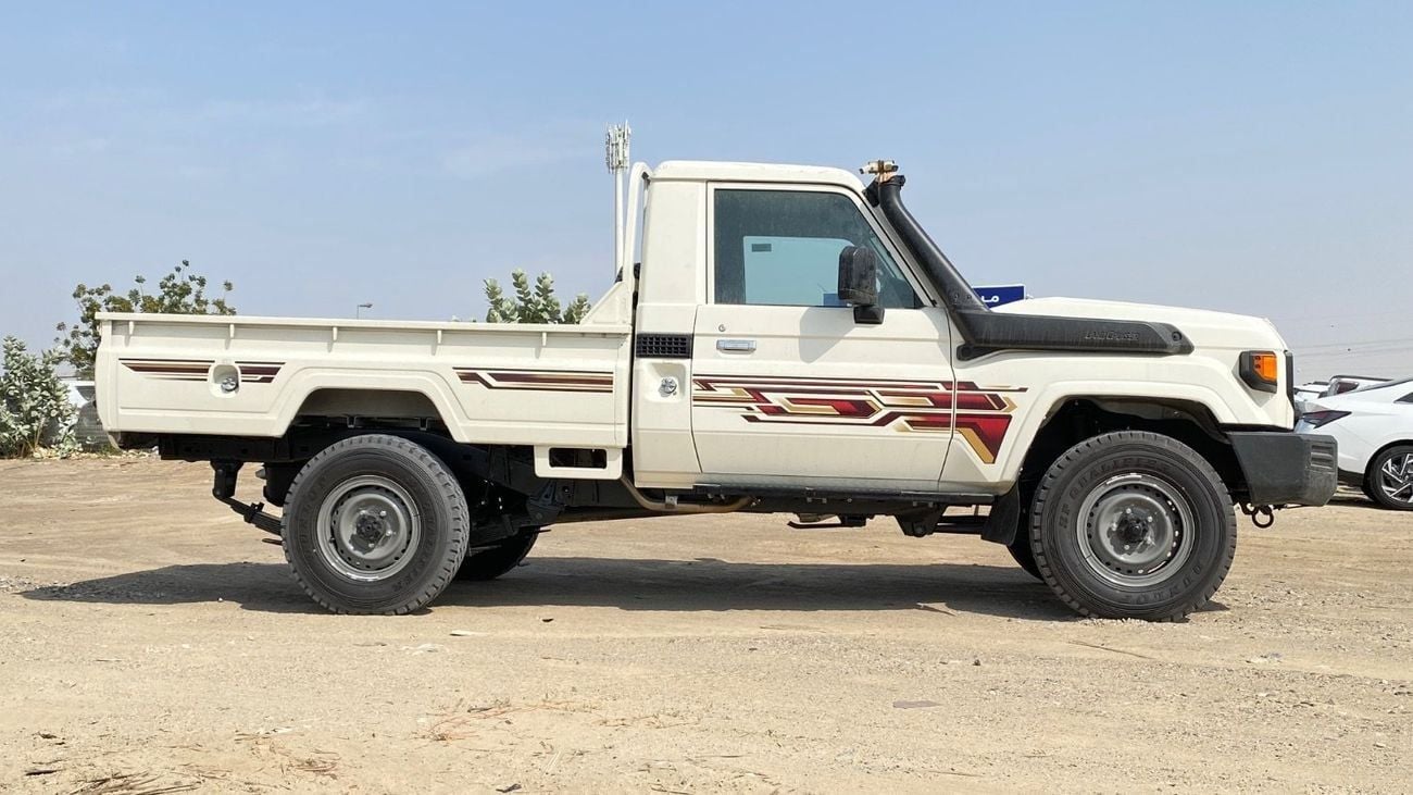 تويوتا لاند كروزر 70 Pickup 4.2  Diesel  Brand New