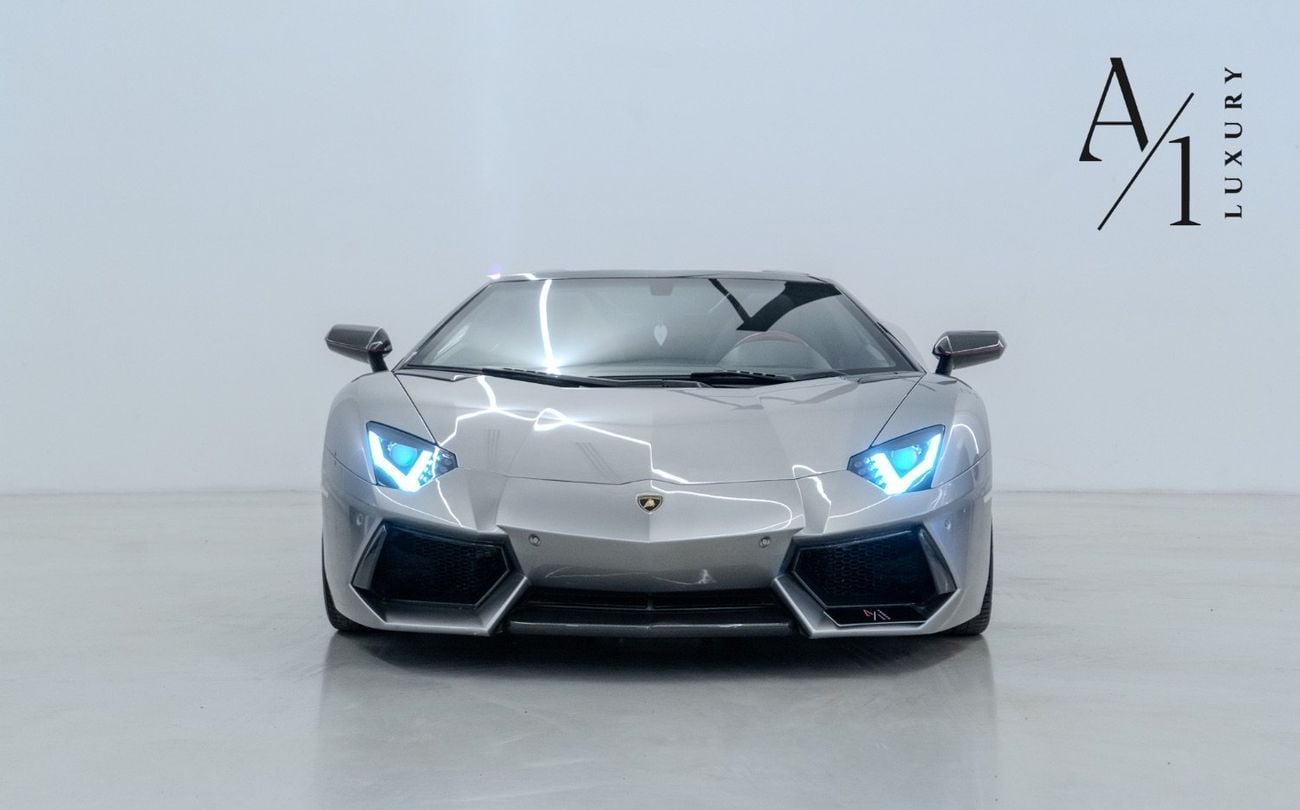 Lamborghini Aventador Roadster 2015 Lamborghini Aventador Roadster, Excellent Condition, Fully Loaded, GCC Spec