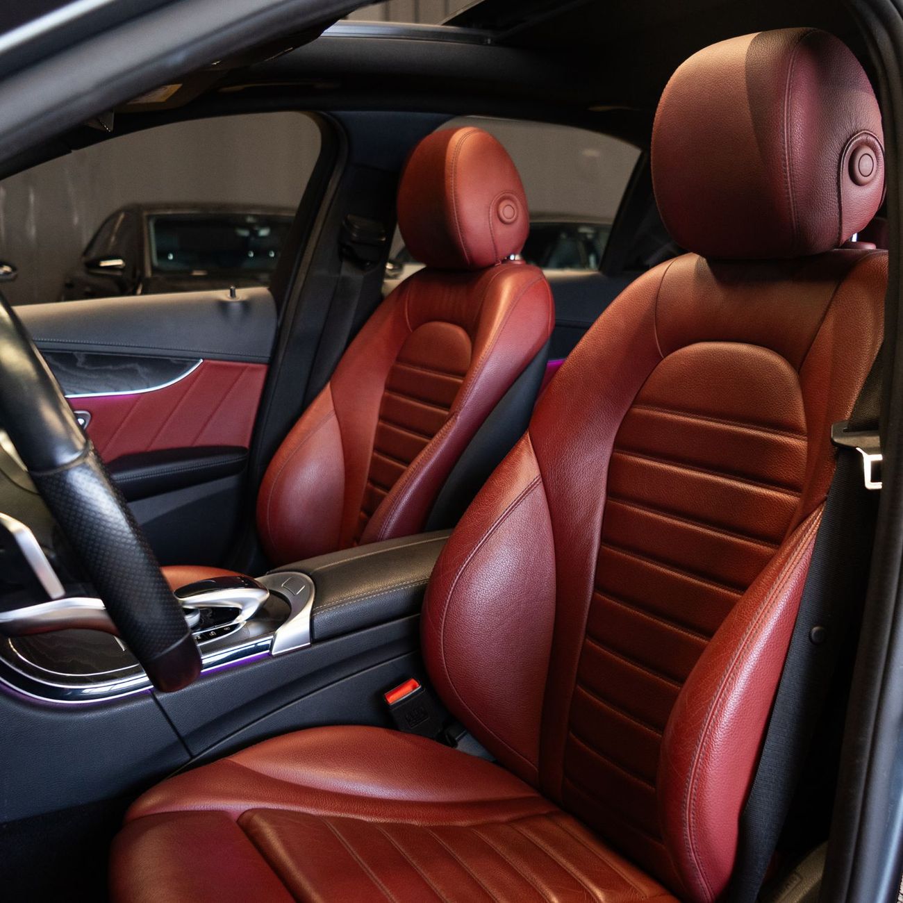 Mercedes-Benz C 200 Premium 2.0L