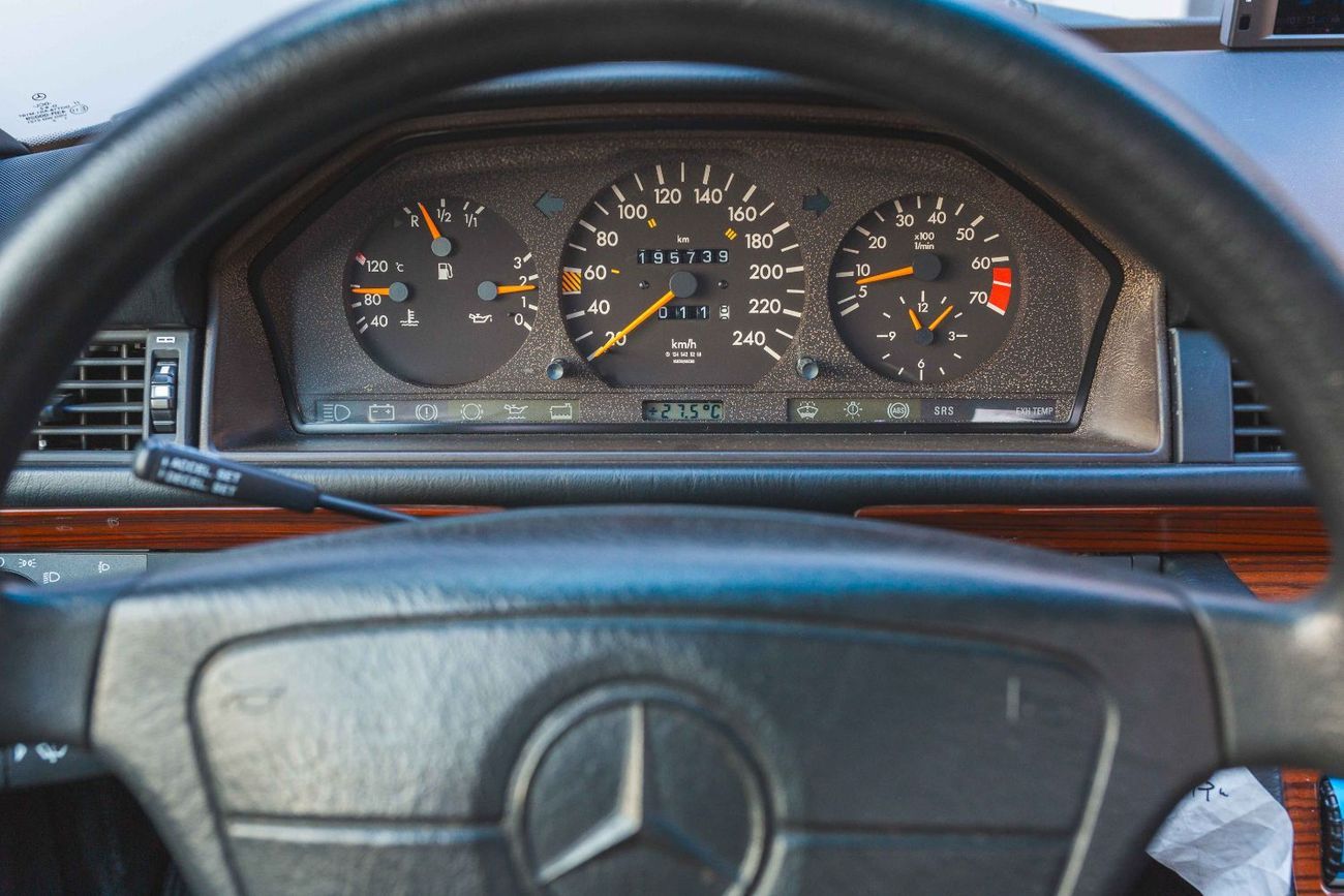 Mercedes-Benz E300 Mercedes-Benz E300