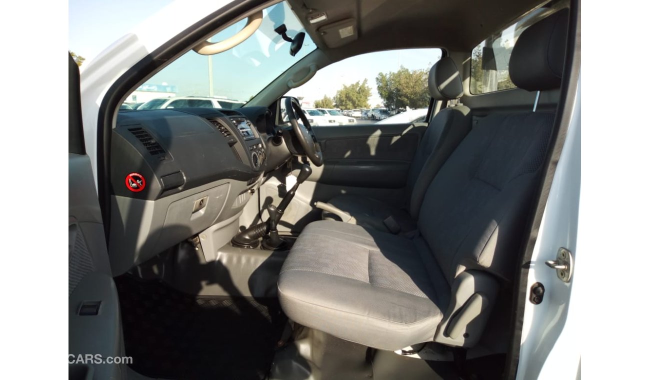 تويوتا هيلوكس 2001 Manual, 4WD, Diesel, 3.0CC, Single Cabin [Right Hand Drive] Premium Condition
