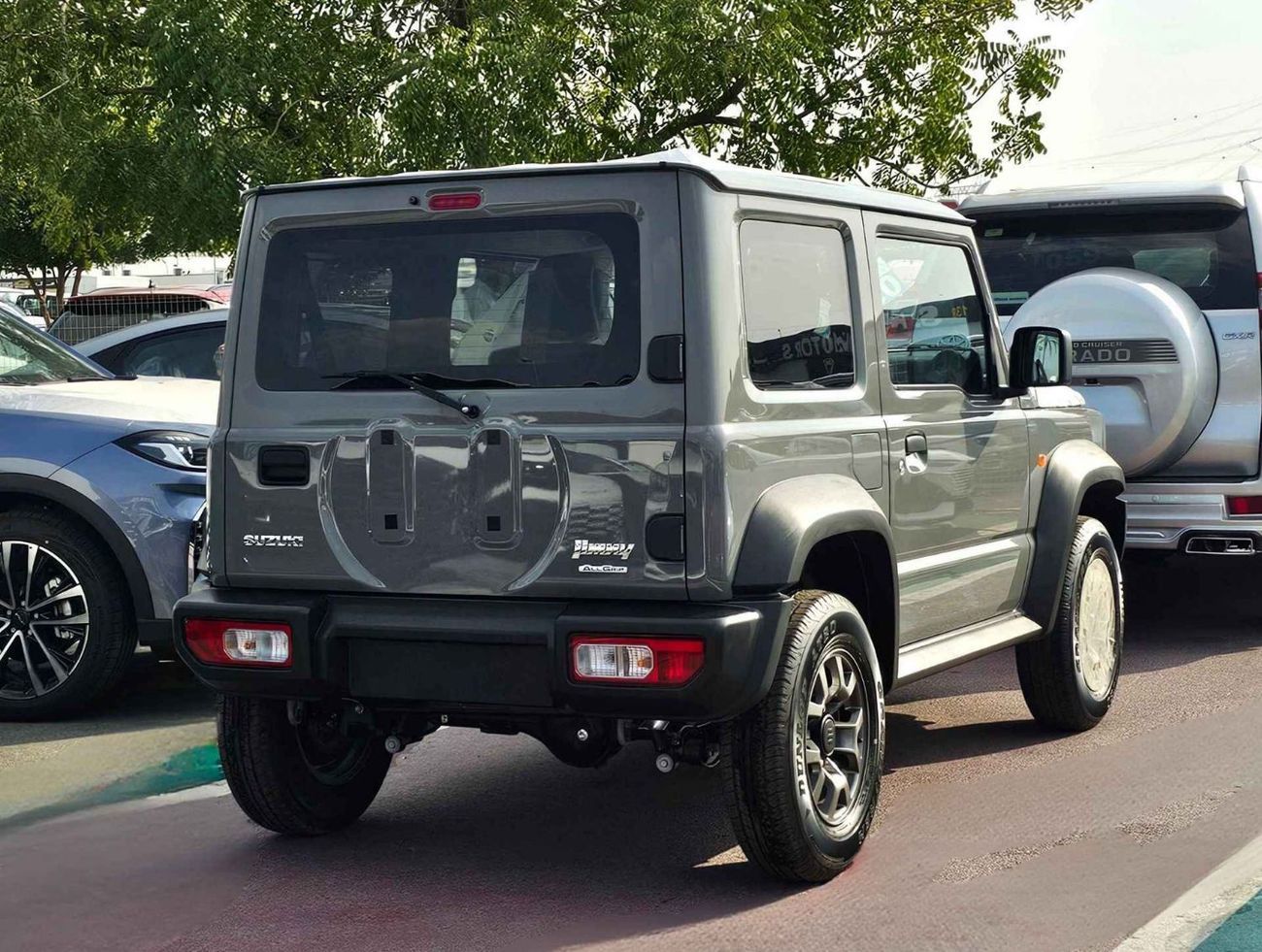 Suzuki Jimny GL 3 DOOR 1.5L PETROL / A/T / ALL GRIP OFF ROAD / 4WD (CODE # JY15GL)