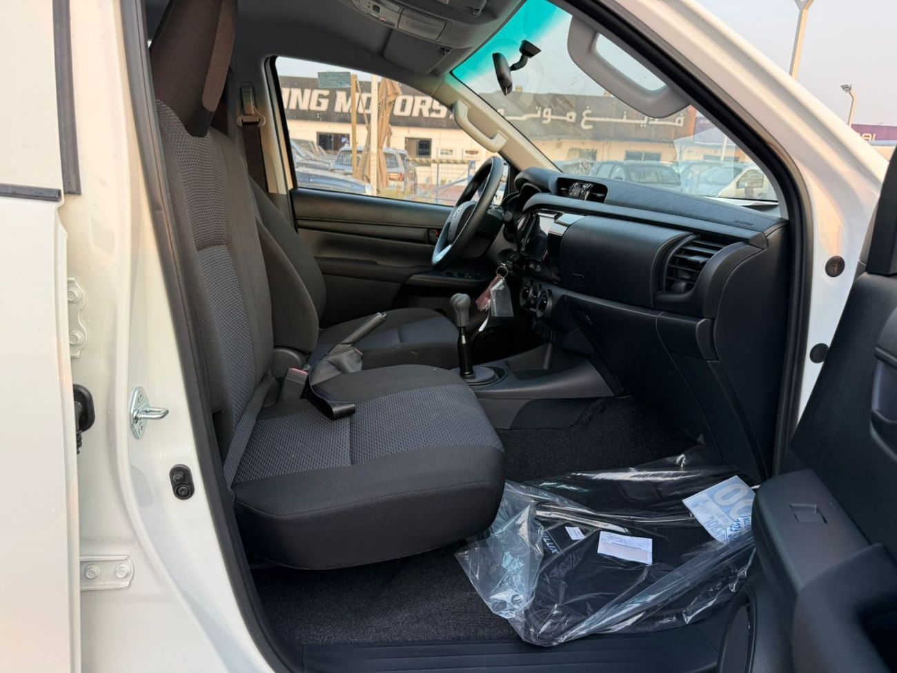 Toyota Hilux HILUX 2.4L DIESEL M/T 4X4 D/C POWER WINDOWS 2025 MODEL