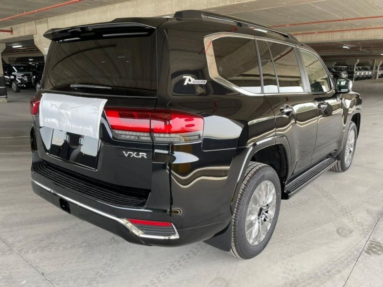 Toyota Land Cruiser 2025 TOYOTA LAND CRUISER LC300 4.0L VXR BLACK- RED AUTOMATIC FULL OPTION