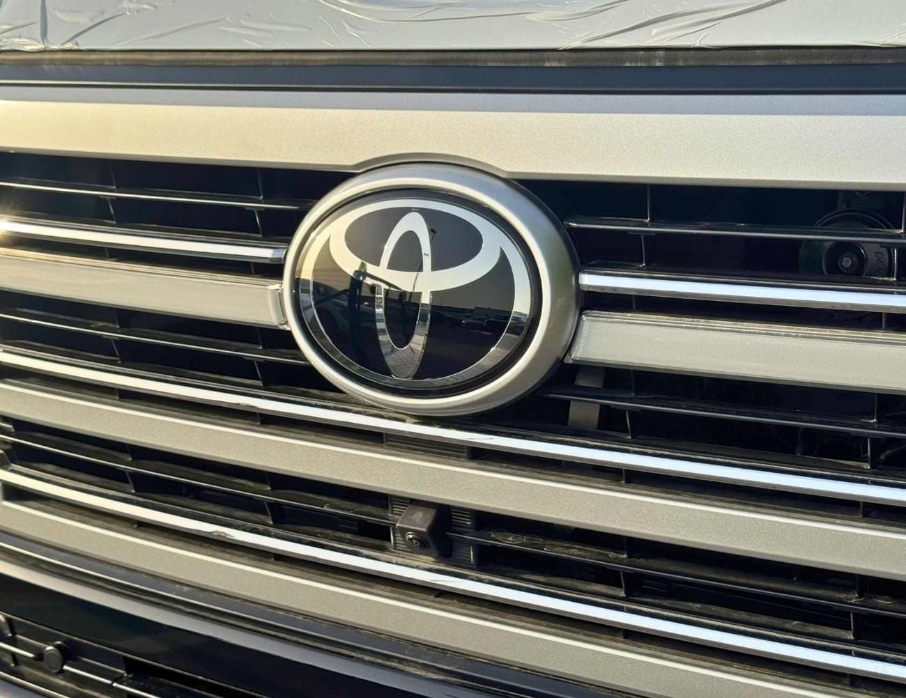 Toyota Land Cruiser GXR HIGH OPTION 4.0L PETROL V6 OMAN SPECS  | RADAR | 360 CAMERA | SOFT CLOSE DOOR | REAR WIRELESS CH