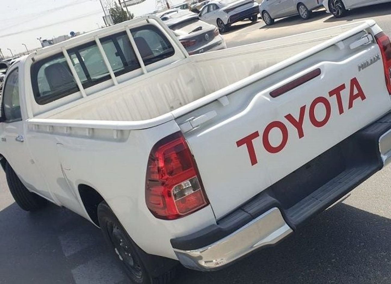 تويوتا هيلوكس GLX 2.7L Single Cab Utility RWD