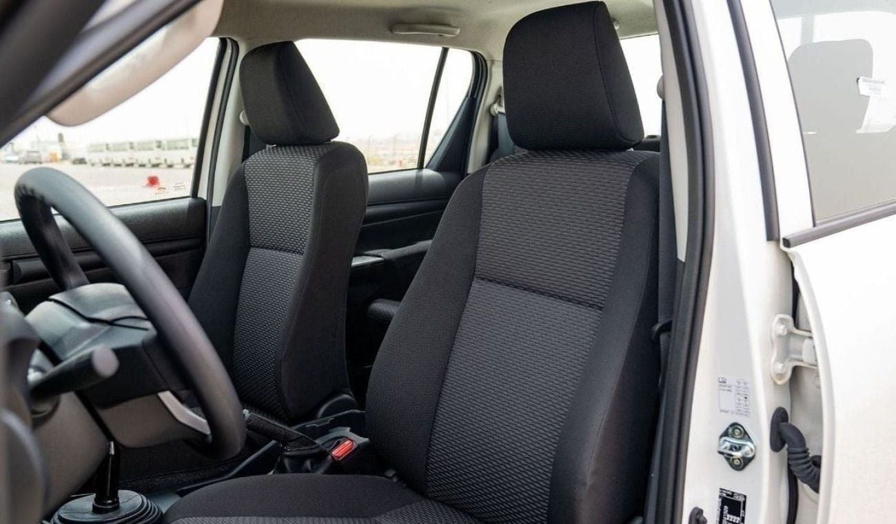 تويوتا هيلوكس GL Toyota Hilux 2.4L Diesel V4 MT P.Window MY2025