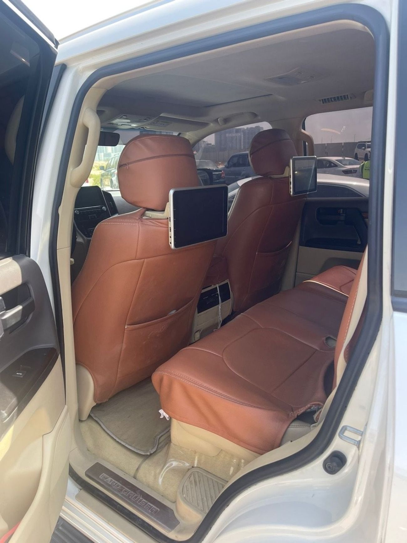 تويوتا لاند كروزر VXR