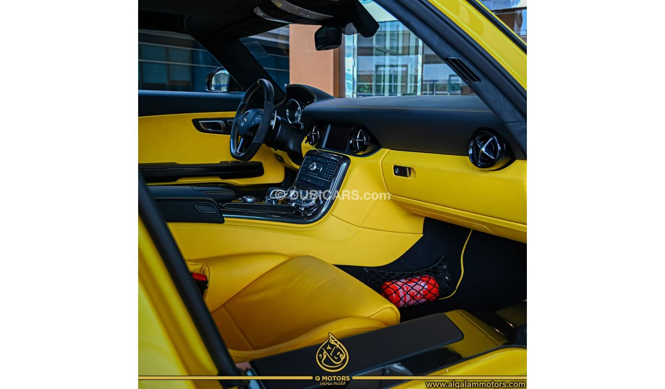 مرسيدس بنز SLS AMG بلاك سيريز