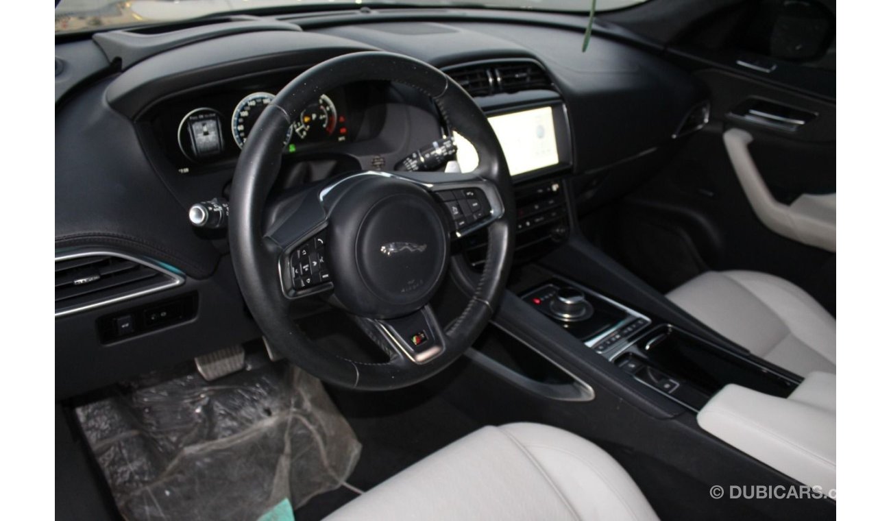 جاكوار F بيس جاكوار اف بيس سوبر جارج ٢٠١٧