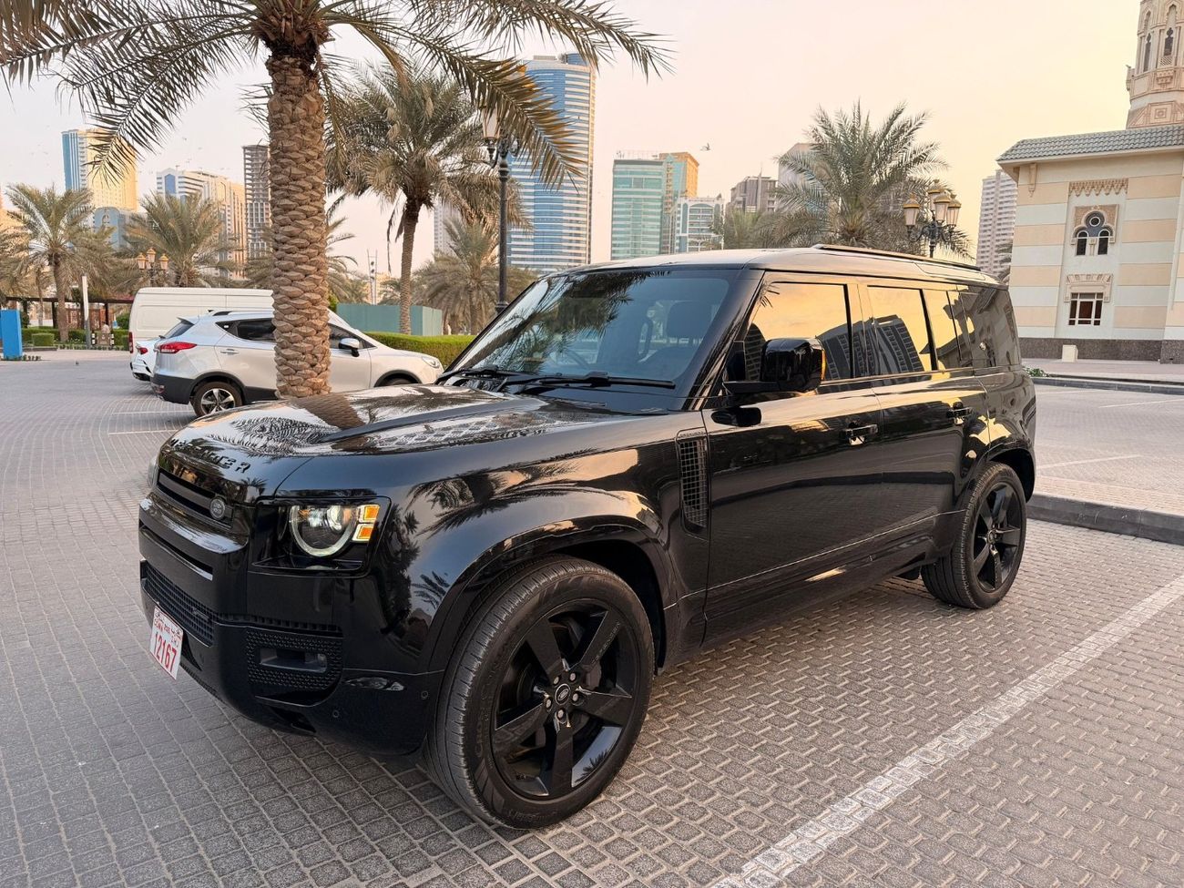 لاند روفر ديفندر 110 D300 X-Dynamic HSE Sport Right Hand Drive exported from Australia