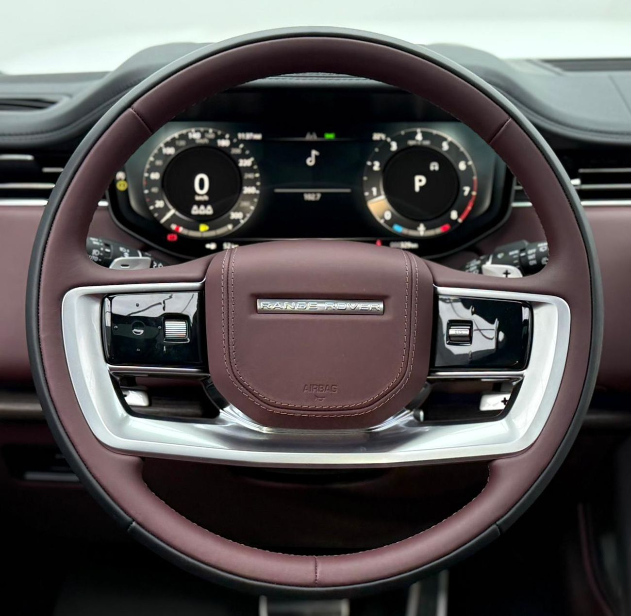 لاند روفر رينج روفر SE P530 4.4L 2025 Range Rover SE P530 ,Warranty ,Brand New ,Canadian Spec