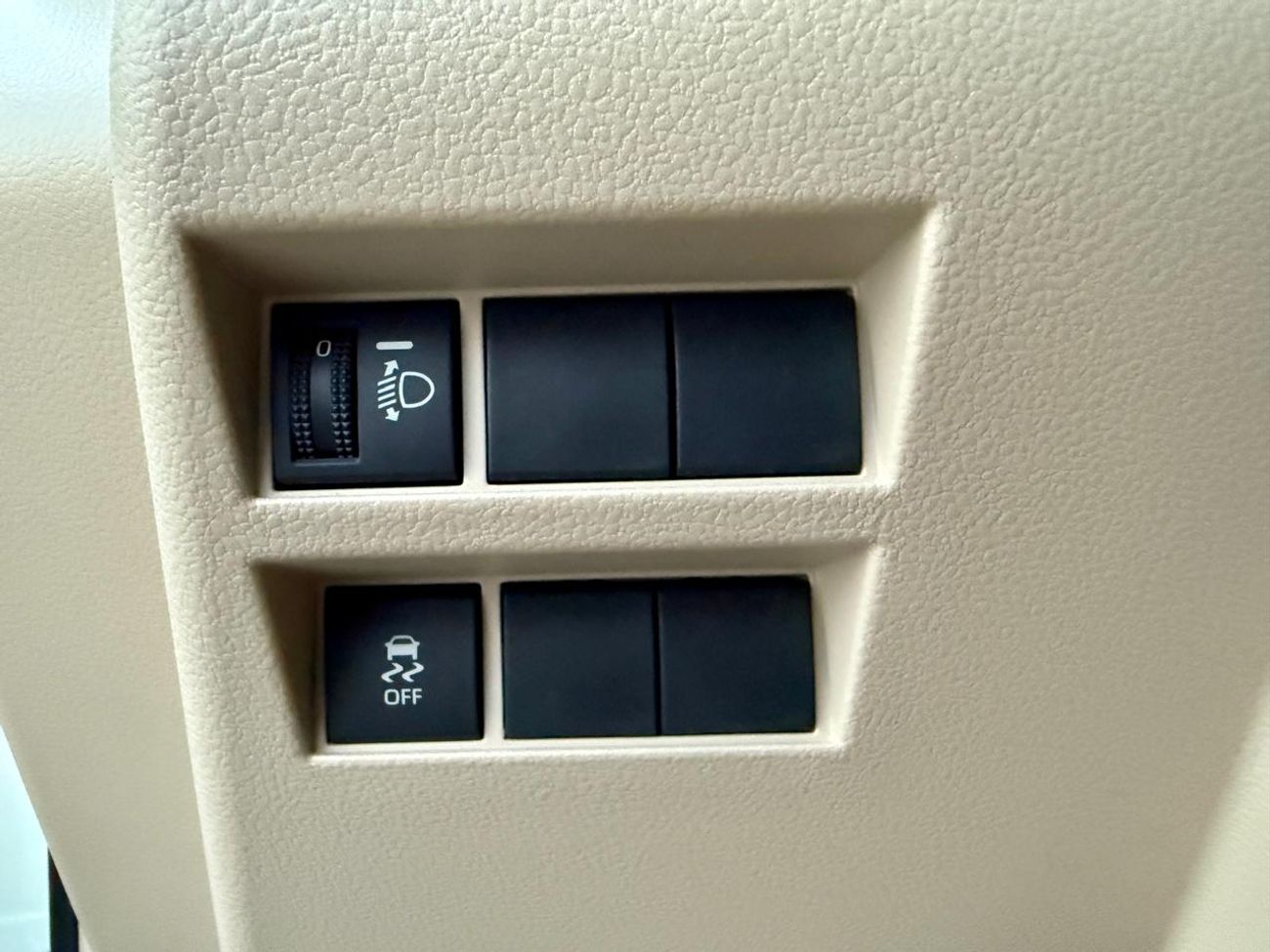 تويوتا لاند كروزر GXR 3.5L