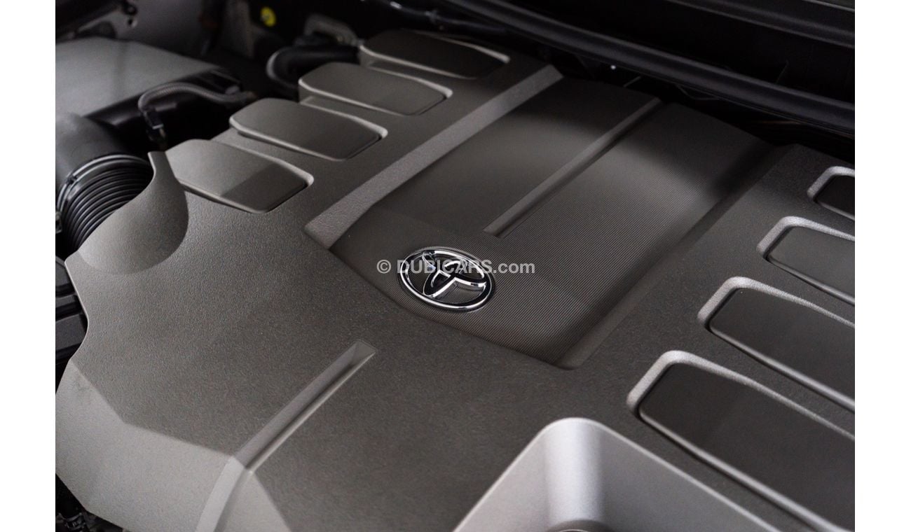 Toyota Land Cruiser VXR 2014 Toyota Landcruiser VXR 4.6L V8 / Full Service History