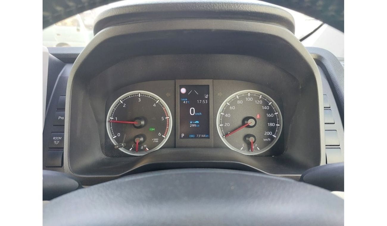Toyota Hiace TOYOTA HIACE COMMUTER VAN RHD 2019 MODEL 2.8 L DIESEL AUTOMATIC(PM01938)