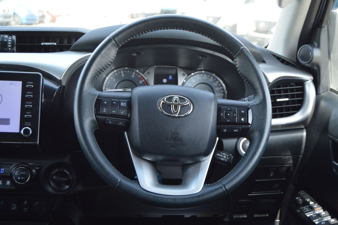 Toyota Hilux Double cabin, perfect inside and outside