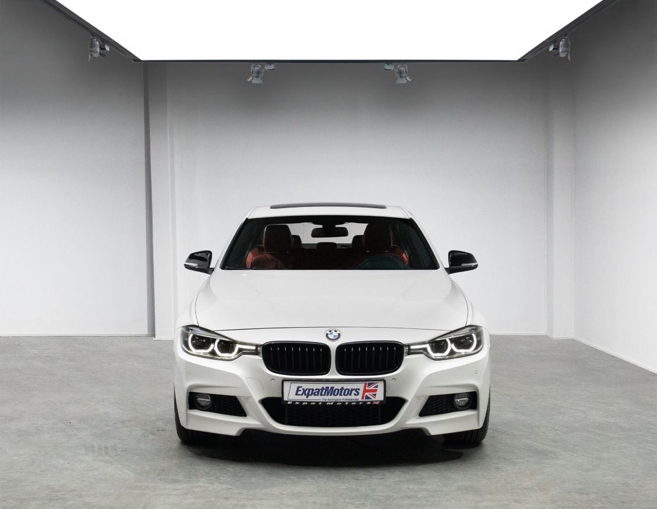 بي أم دبليو 318i M SPORTS