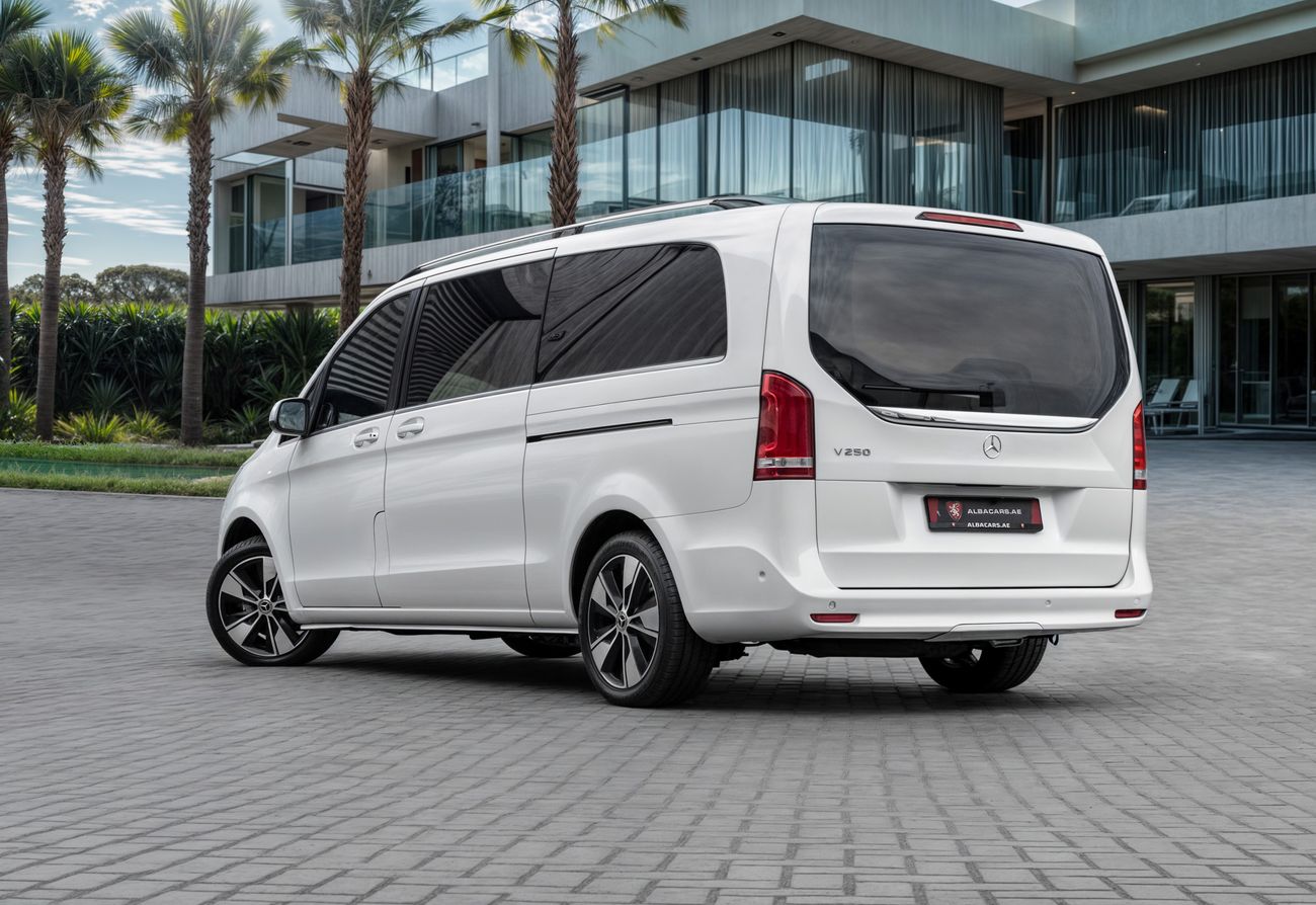 مرسيدس بنز V 250 V 250 | 4,113 P.M | 0% Downpayment | 7 Seats!