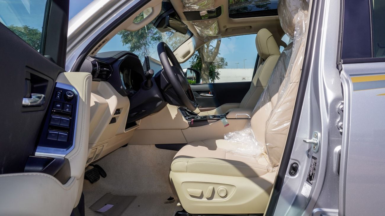 Toyota Land Cruiser GXR 3.5 L V6 Twin Turbo