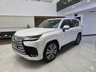 لكزس LX 700h SIGNATURE