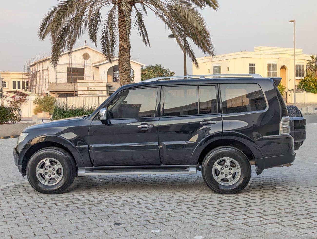 Mitsubishi Pajero Mitsubishi Pajero 2008 LHD black