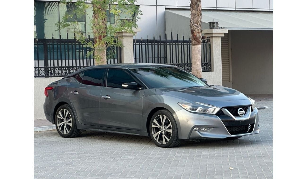 Nissan Maxima SV