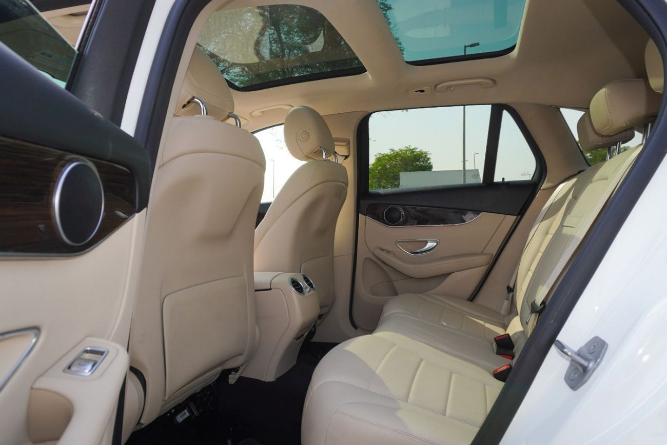 مرسيدس بنز GLC 300 AMG 2.0L