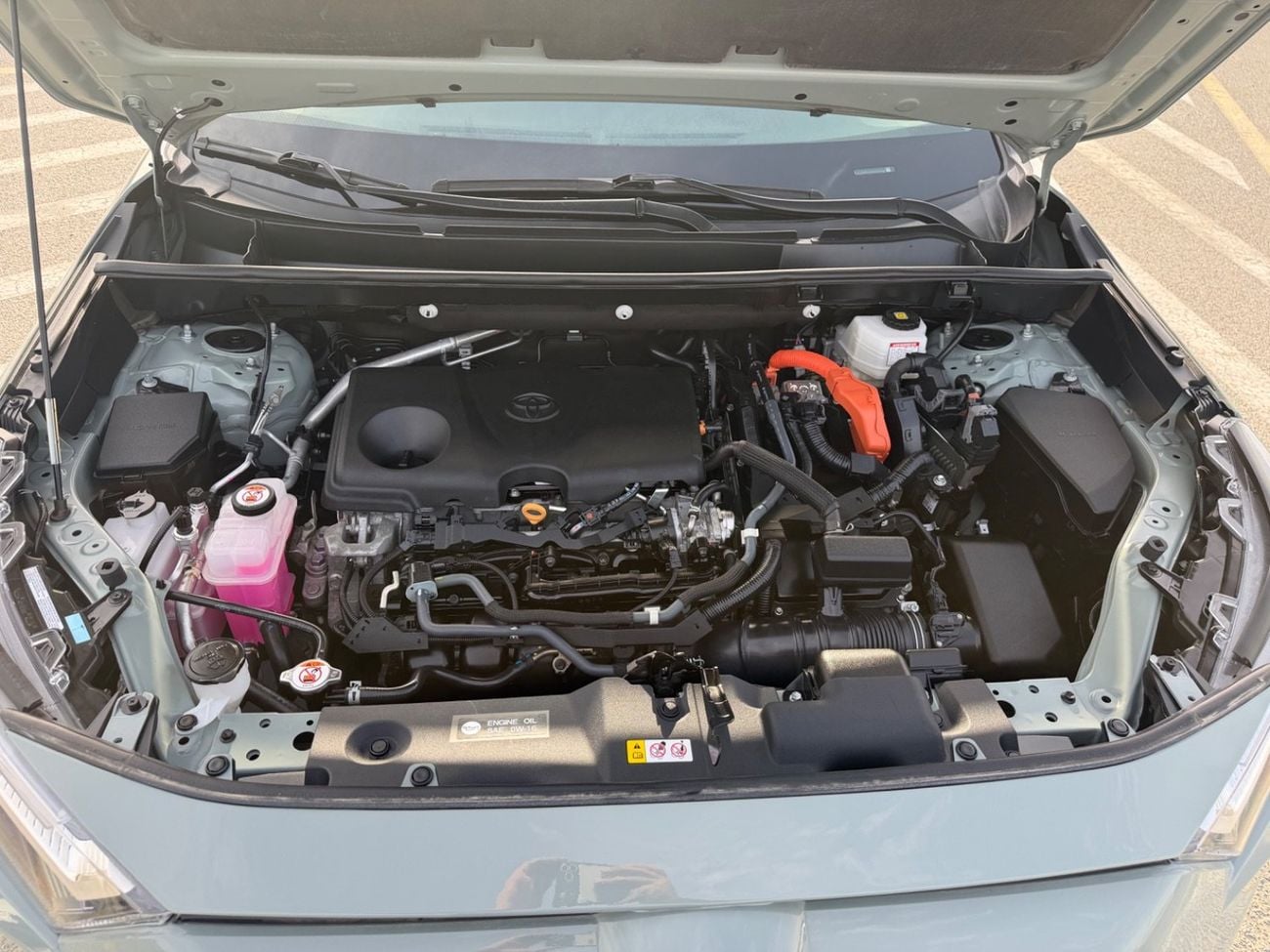 Toyota RAV4 VXR HEV 2.5L (219 HP) AWD 2022 Toyota RAV4 XLE hybrid 2.5L (219 HP) AWD