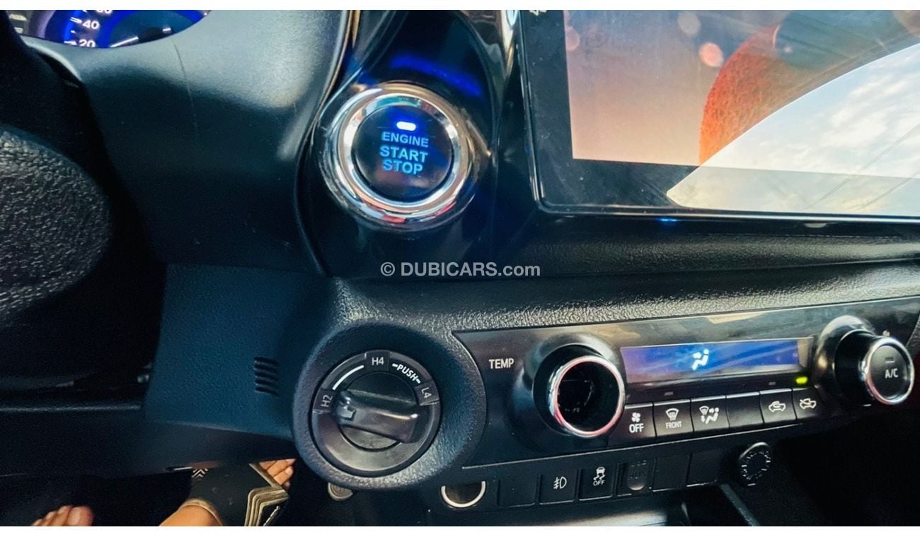 Toyota Hilux TRD 2018 Adventure GCC V6 4.0L Petrol Push Start [LHD] AT 4x4 Leather Seats Premium Condition