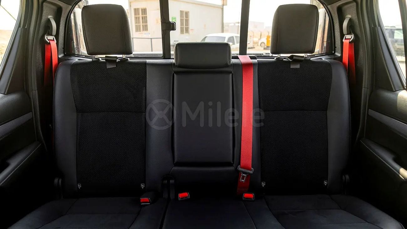 Toyota Hilux DOUBLE CAB GR SPORT | IN-HOUSE FINANCING AVAILABLE | 0% DOWNPAYMENT (BANK)